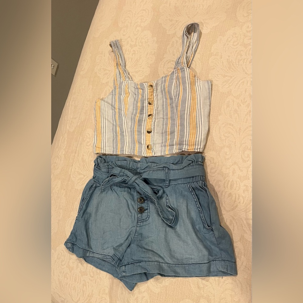 Woman’s tank top and denim shorts set American Eagle & rewash XS Small